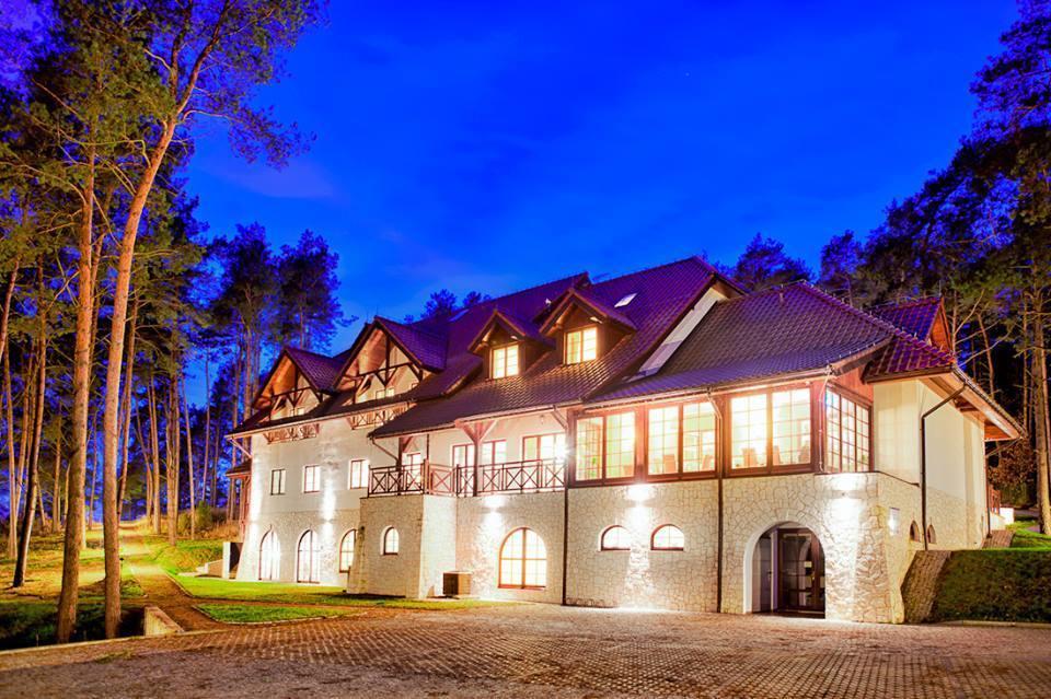 Hotel Kazimierski Zdroj Яновец Экстерьер фото